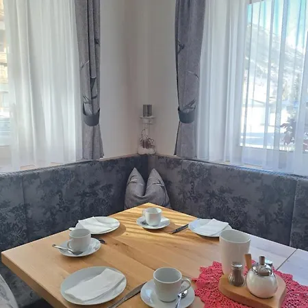 Kingershof 3*
